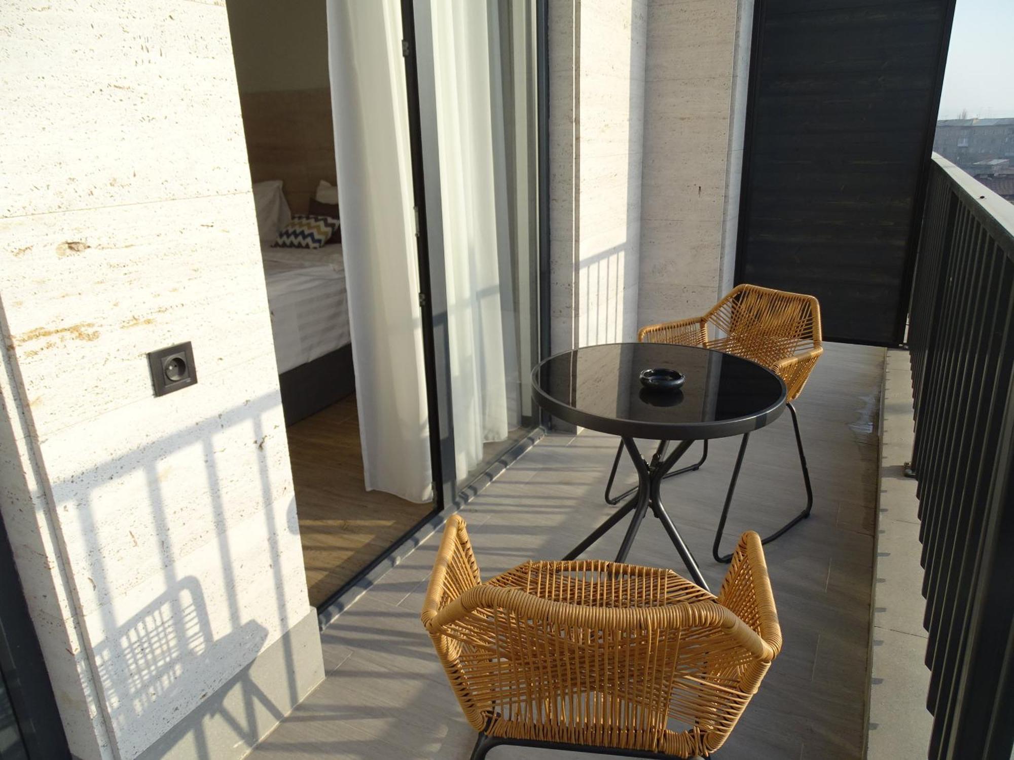 4Guest Hotel Yerevan Exterior photo