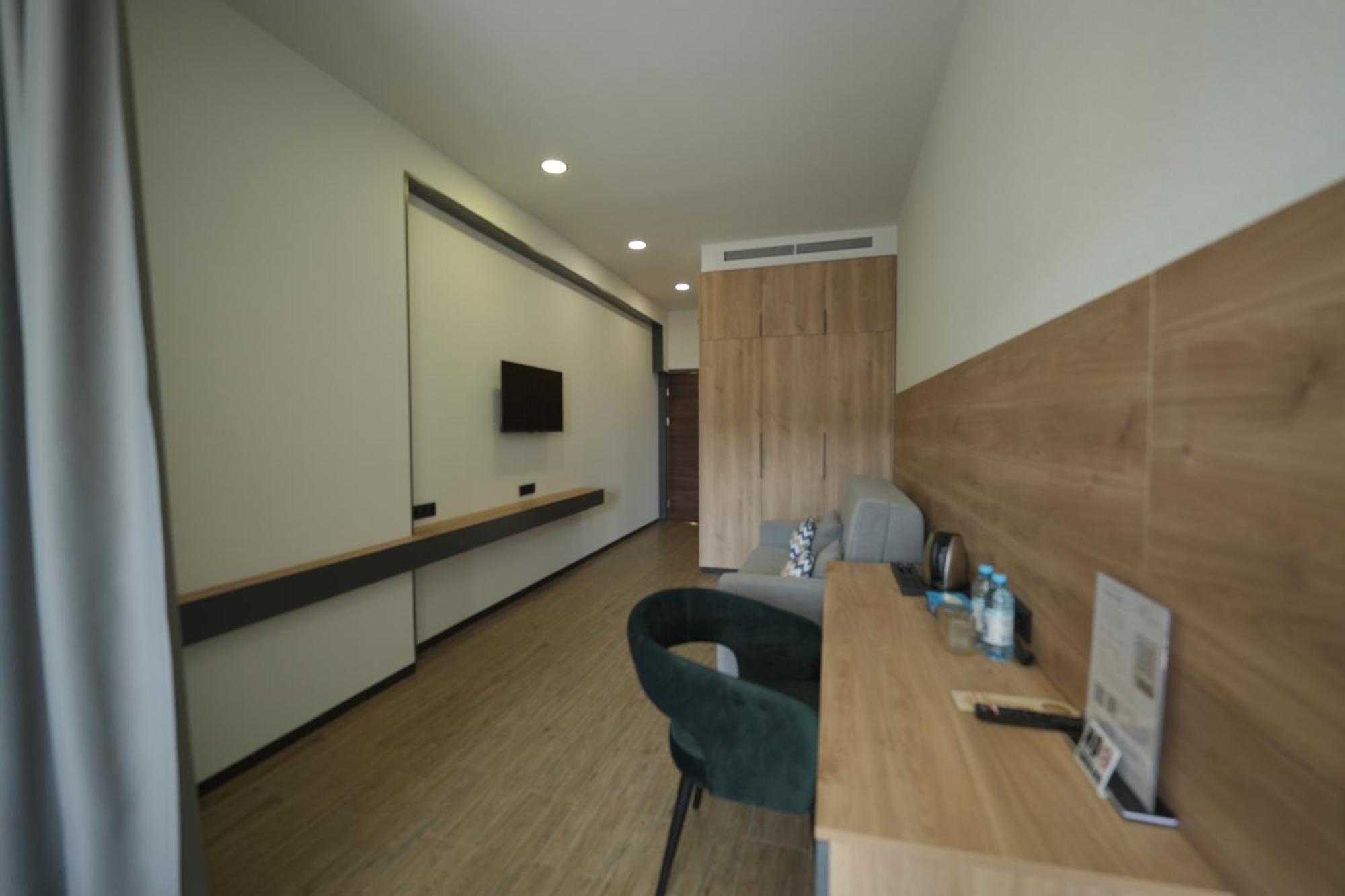 4Guest Hotel Yerevan Exterior photo