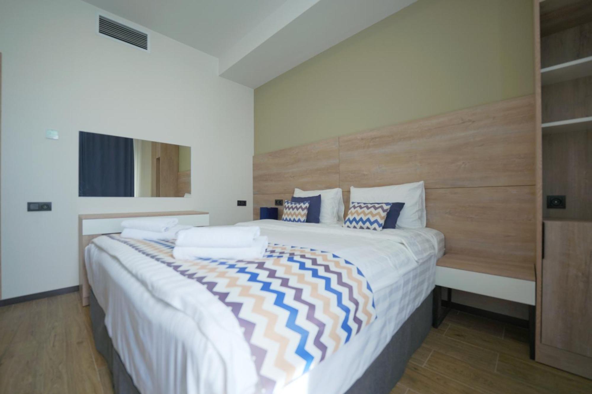 4Guest Hotel Yerevan Exterior photo