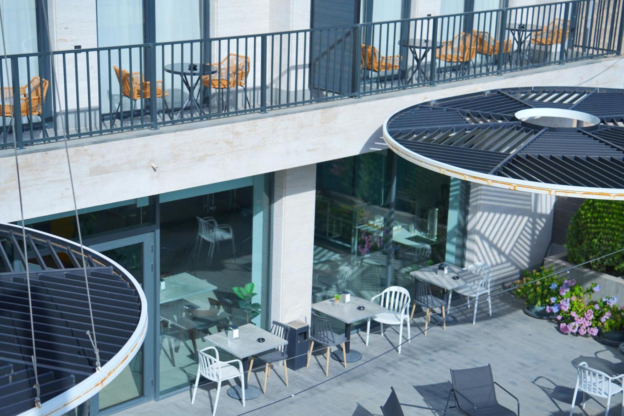 4Guest Hotel Yerevan Exterior photo